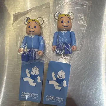 BE@RBRICK 시리즈 50 오사무 굿즈 베어브릭 2체 세트