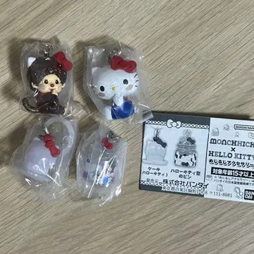 세미 컴플리트 몽치치 x 헬로키티 메지루시 액세서리