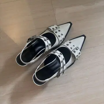 SLY 뮬 샌들