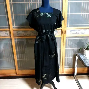 겉옷을 리메이크해서 원피스를 만들어 버렸어요.