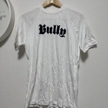 Bully 화이트 T셔츠 사이즈 1