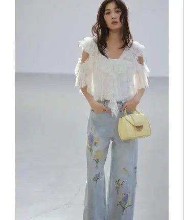 새상품 프레이아이디 자수 데님 사이즈 1