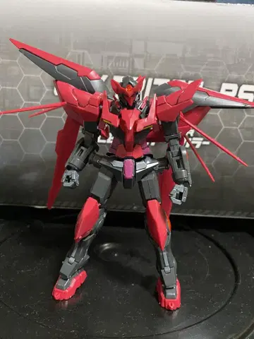 1/144 건담 엑시아 다크매터
