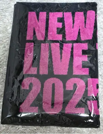 NEWS LIVE TOUR 2025 변신 타월
