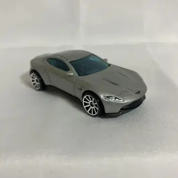 ASTON MARTIN DB10 핫휠 SHOWROOM