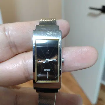 CITIZEN xC 여성용 쿼츠 손목시계 모델번호: 5431-H12549