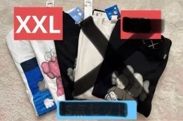 유니클로 카우스 T셔츠 세트