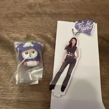 TWICE 사나 아크릴 참 산리오 마스코트 참