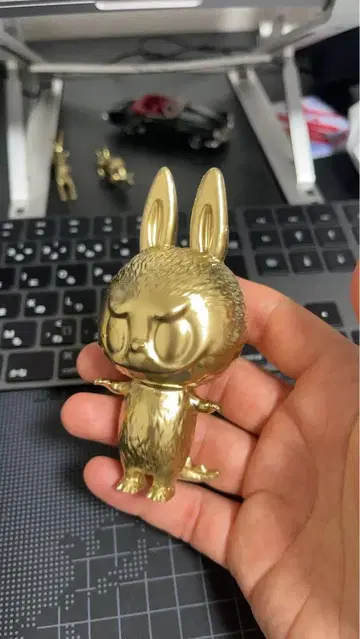 Labubu 골드