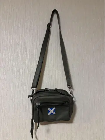러기지 라벨 숄더백