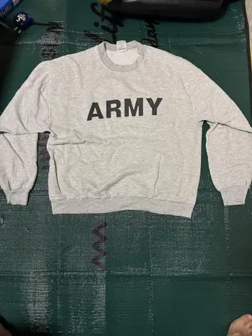 ARMY 로고 맨투맨 L 사이즈 그레이
