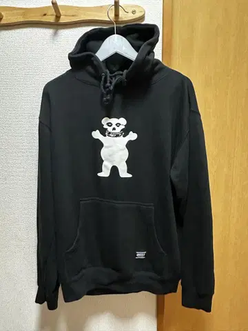 GRIZZLY 그리즐리 곰 misfits 후드티