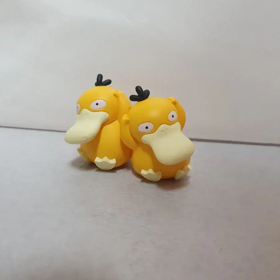 Pokemon Gacha Psyduck Snapshot Move Psychic Figure
