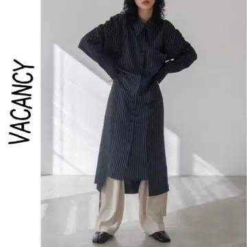 VACANCY 사이드 절개 셔츠 원피스 스트라이프