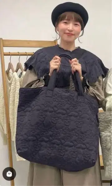 네이비 퀼팅 토트백