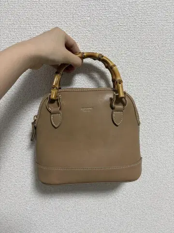 MOUSSY 백