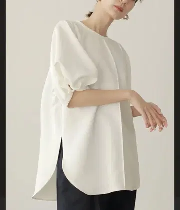 로렌 Louren 퍼프 슬리브 오버 블라우스