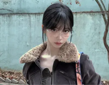 2000archives 무테 안경 정품 aespa KARINA 착용
