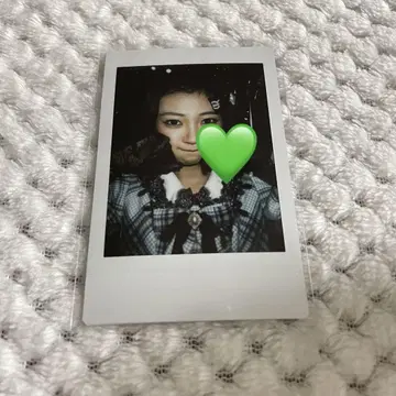 CUTIE STREET 이타쿠라 카나 폴라로이드