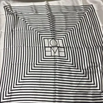 Toteme 토템 스카프 CENTERED MONOGRAM SILK