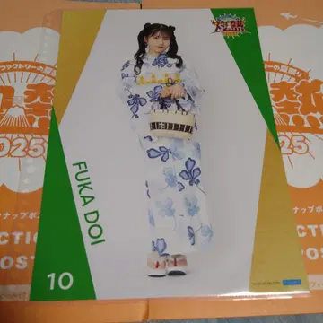 도이 카나데 컬렉션 핑업 포스터 2종