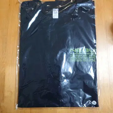CLAN QUEEN NEBULA TOUR T-SHIRT XL