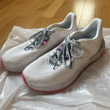 언더아머 UA 호버 마키나 3 26cm