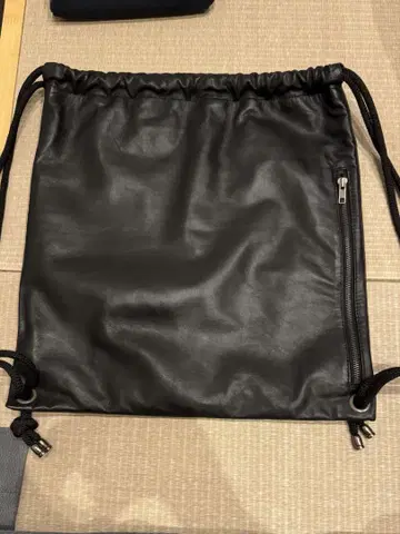 LAMB LEATHER SIDE ZIP BAG 램 가죽 지퍼 복조리 백