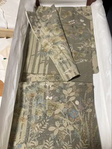 호몬기 세트 대나무와 꽃 무늬 기모노와 칠복신 오비
