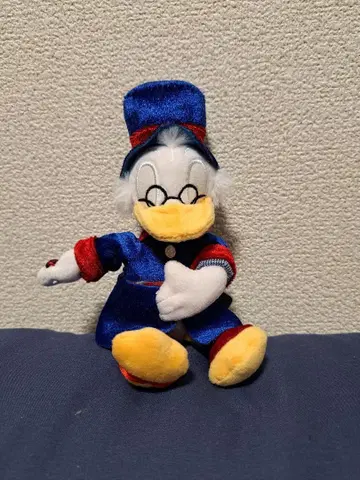 스크루지 맥덕 인형 배지 디즈니