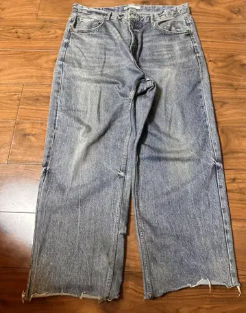 ZARA 배기 데님
