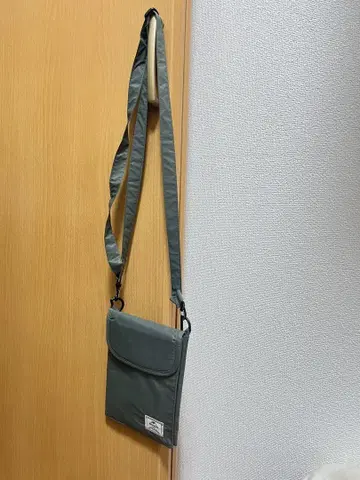 그레이의 방수 여권 케이스