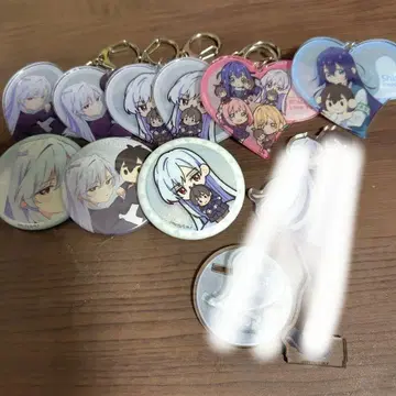 100카노 키링과 캔 배치와 아크릴 스탠드