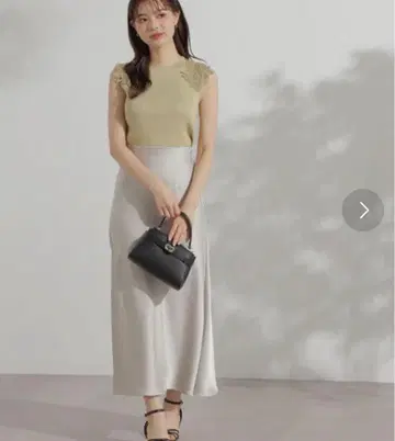 [ 프로포션 바디 드레싱 ] 새틴 머메이드 스커트