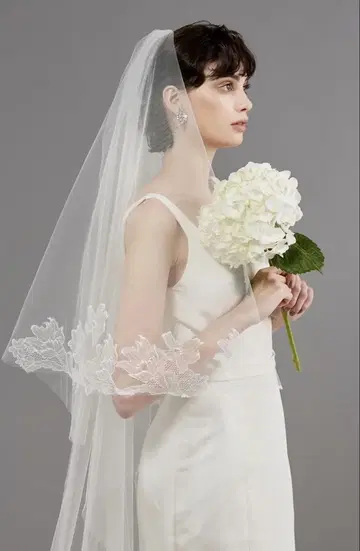트리트 드레싱 롱 베일