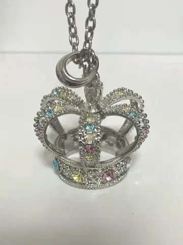 수요일의 앨리스 왕관 목걸이 대 실버