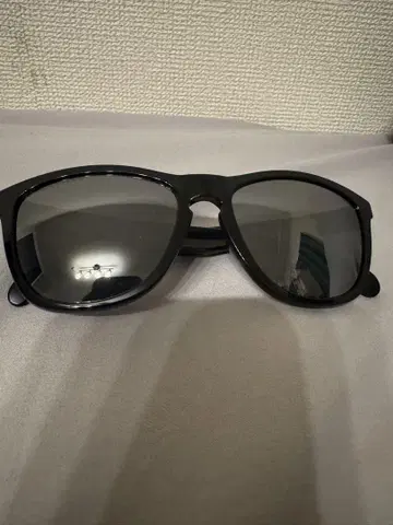 Oakley 프로그스킨