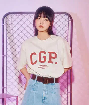 CGP 로고 크림색 T셔츠 M 사이즈