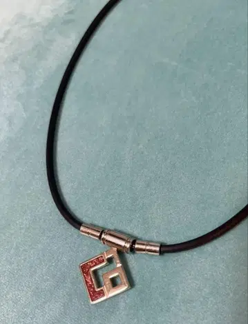 코란토테 목걸이