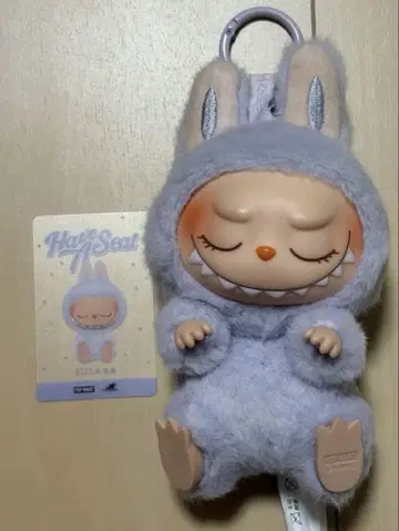 POPMART labubu 러브러브 Have a seat ZIZI