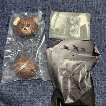 hirono shelter 시크릿 stuffed bear