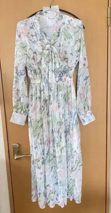 꽃무늬 긴팔 리본 포함 셔츠 원피스