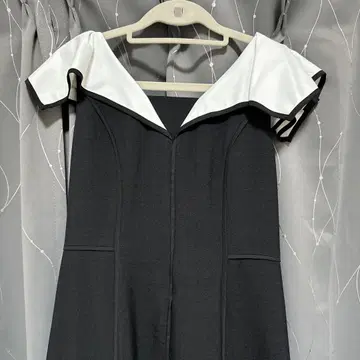 LILY BROWN 바이컬러 스위칭 원피스 BLK size 1