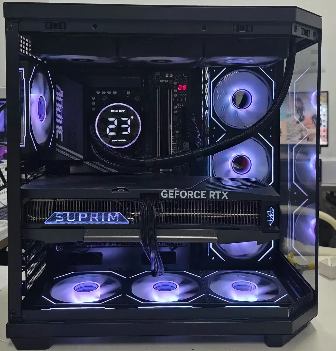 9950x3d, Msi Supreme 5090, 64GB RAM All Black PC