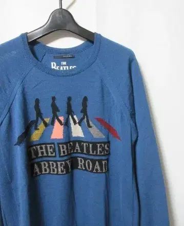 인소니아 insonnia 니트 The Beatles 비틀즈
