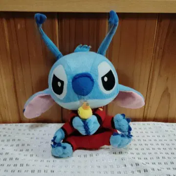 스티치 봉제 인형