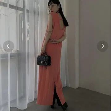 택 포함 새상품 AMERI x MILLER PILE DRESS