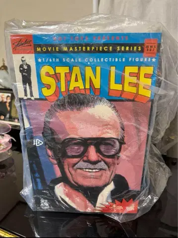 핫토이즈 Hot Toys 스탠 리 1/6 스케일 피규어