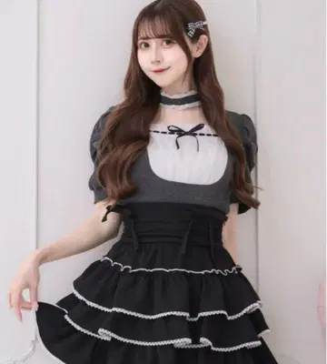 pium 라운드 프릴 초커 반팔 티셔츠 그레이