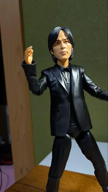 B'Z 이나바 코지 커스텀 피규어